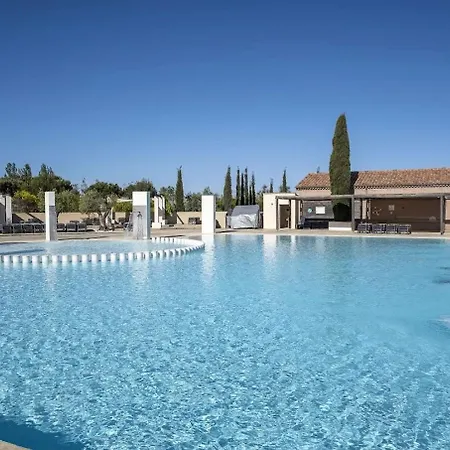 La Dragonniere Apartment Vias